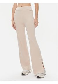 Calvin Klein Spodnie dzianinowe Essential K20K206023 Beżowy Wide Leg. Kolor: beżowy. Materiał: dzianina, bawełna, syntetyk