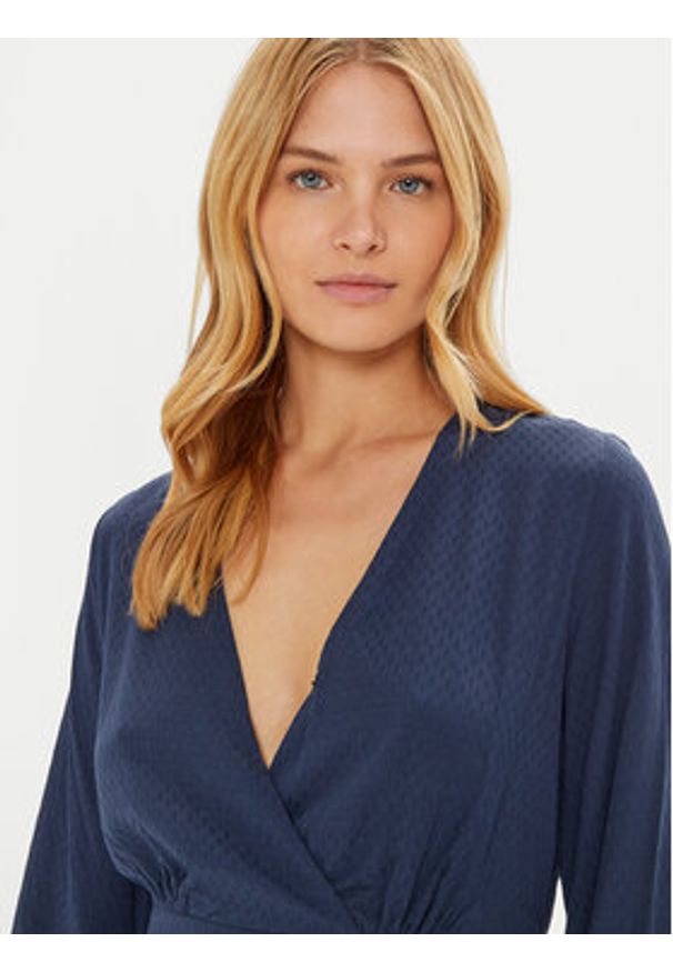 Pepe Jeans Sukienka codzienna Kendall PL953610 Granatowy Regular Fit. Okazja: na co dzień. Kolor: niebieski. Materiał: wiskoza. Typ sukienki: proste. Styl: casual