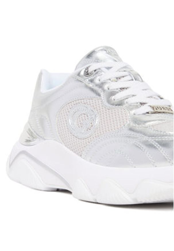 Guess Sneakersy FLFMRZ ELE12 Srebrny. Kolor: srebrny. Materiał: skóra