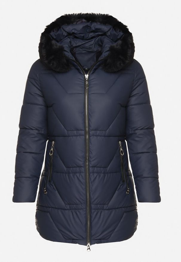 Born2be - Granatowa Taliowana Kurtka z Pikowanymi Przeszyciami i Kapturem z Futrem Avileria. Okazja: na spacer, na co dzień. Kolekcja: plus size. Kolor: niebieski. Materiał: futro. Styl: casual