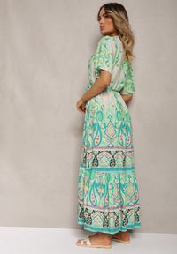 Renee - Zielona Boho Sukienka z Wiskozy z Ozdobnymi Guzikami i Cienkim Paskiem w Talii Dimosia. Okazja: na co dzień. Typ kołnierza: dekolt w kształcie V. Kolor: zielony. Materiał: wiskoza. Sezon: lato. Typ sukienki: proste. Styl: boho #5