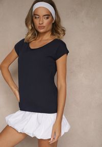 Renee - Granatowy Basicowy T-shirt z Bawełny Ralotea. Okazja: na co dzień. Kolor: niebieski. Materiał: bawełna. Styl: klasyczny, casual