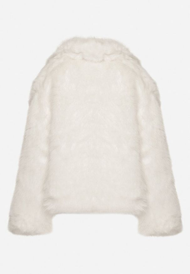 Born2be - Biała Jednorzędowa Kurtka Futerko z Szerokim Kołnierzem Conellia. Okazja: na co dzień. Kolor: biały. Materiał: futro. Styl: casual, elegancki