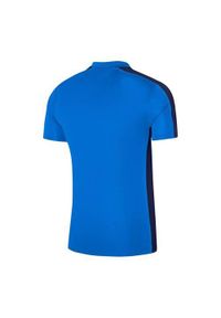 Koszulka sportowa męska Nike Drifit Academy. Typ kołnierza: polo. Kolor: biały, wielokolorowy, niebieski. Materiał: poliester
