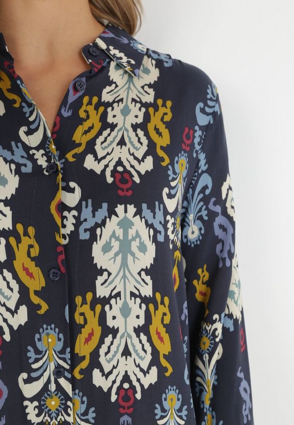 Born2be - Granatowa Sukienka Koszulowa Rozkloszowana Delirime. Okazja: na co dzień. Kolor: niebieski. Typ sukienki: koszulowe. Styl: casual, elegancki