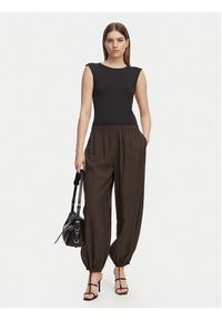 only - ONLY Spodnie materiałowe Scarly 15380514 Brązowy Relaxed Fit. Kolor: brązowy. Materiał: materiał #2