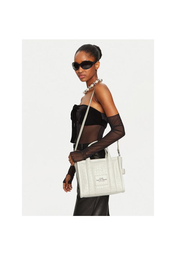 MARC JACOBS - Torebka Marc Jacobs. Kolor: kremowy