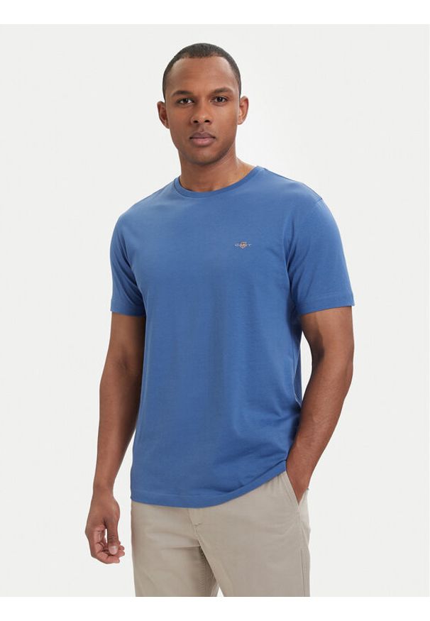 GANT - Gant T-Shirt Shield 2003184 Niebieski Regular Fit. Kolor: niebieski. Materiał: bawełna