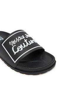 Versace Jeans Couture Klapki 78VA3SQ2 Czarny. Kolor: czarny. Materiał: syntetyk #6