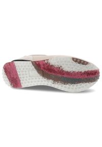 Sneakersy damskie Anekke, ze skóry naturalnej zamszowej sznurowanie lekka podeszwa sportowy styl casual, białe, 42370-482. Okazja: na co dzień. Zapięcie: sznurówki. Kolor: biały. Materiał: zamsz, skóra. Szerokość cholewki: normalna. Wzór: aplikacja #2
