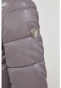 EA7 Emporio Armani kurtka damska kolor fioletowy zimowa. Typ kołnierza: kaptur. Kolor: fioletowy. Materiał: materiał. Sezon: zima #5