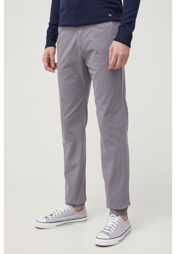 Tom Tailor Spodnie męskie kolor szary proste. Okazja: na co dzień. Kolor: szary. Materiał: tkanina, bawełna, materiał. Wzór: gładki. Styl: casual