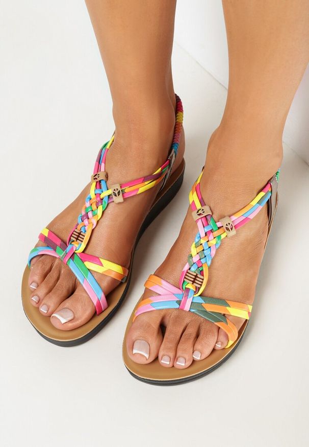 Born2be - Beżowo-Różowe Sandały Kintta. Okazja: na plażę. Nosek buta: otwarty. Kolor: beżowy. Materiał: syntetyk