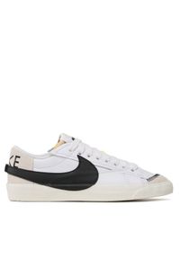 Nike Sneakersy Blazer Low '77 Jumbo DN2158 101 Biały. Kolor: biały. Materiał: skóra