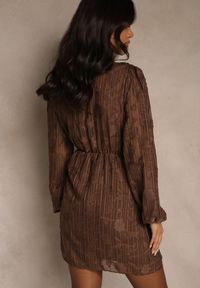 Renee - Brązowa Sukienka w Kwiaty o Kopertowym Kroju z Wiązanym Paskiem Essna. Kolor: brązowy. Materiał: poliester. Wzór: kwiaty. Typ sukienki: kopertowe #5