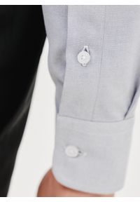 Pako Lorente - PAKO LORENTE – Gładka koszula męska w kolorze szarym. Kolor: szary, beżowy, niebieski, wielokolorowy. Materiał: bawełna. Długość rękawa: długi rękaw. Długość: długie. Wzór: gładki #5