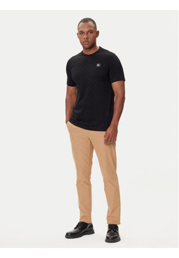 Karl Lagerfeld - KARL LAGERFELD T-Shirt 755004 554201 Czarny Regular Fit. Typ kołnierza: dekolt w karo. Kolor: czarny. Materiał: bawełna