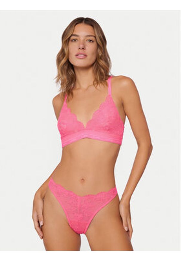 Guess Stringi O4YE01 PZ01C Różowy. Kolor: różowy. Materiał: syntetyk