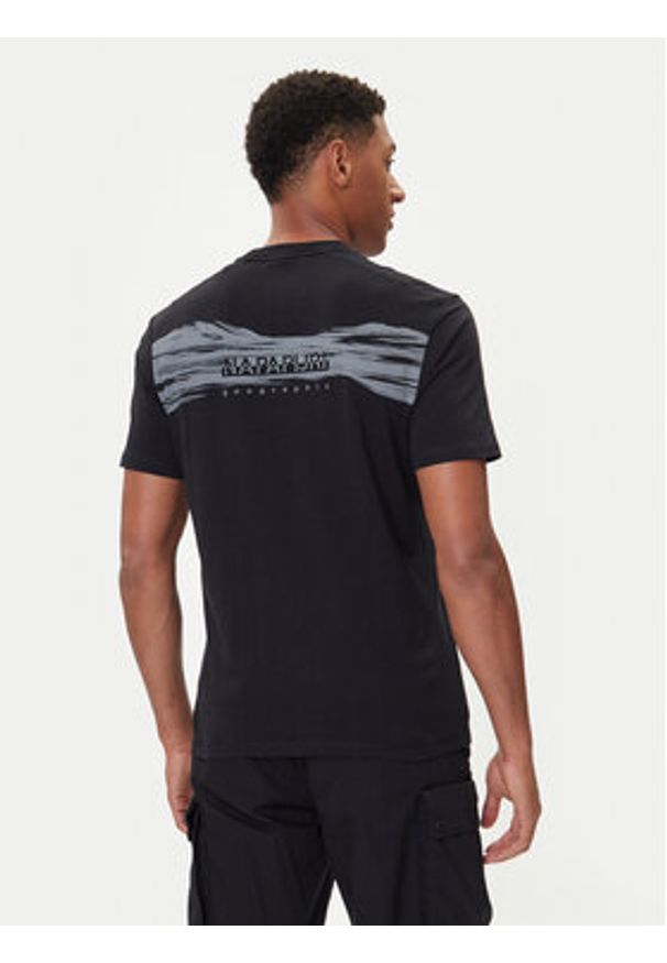 Napapijri T-Shirt S-Back Graphic NP0A88SU Czarny Regular Fit. Kolor: czarny. Materiał: bawełna