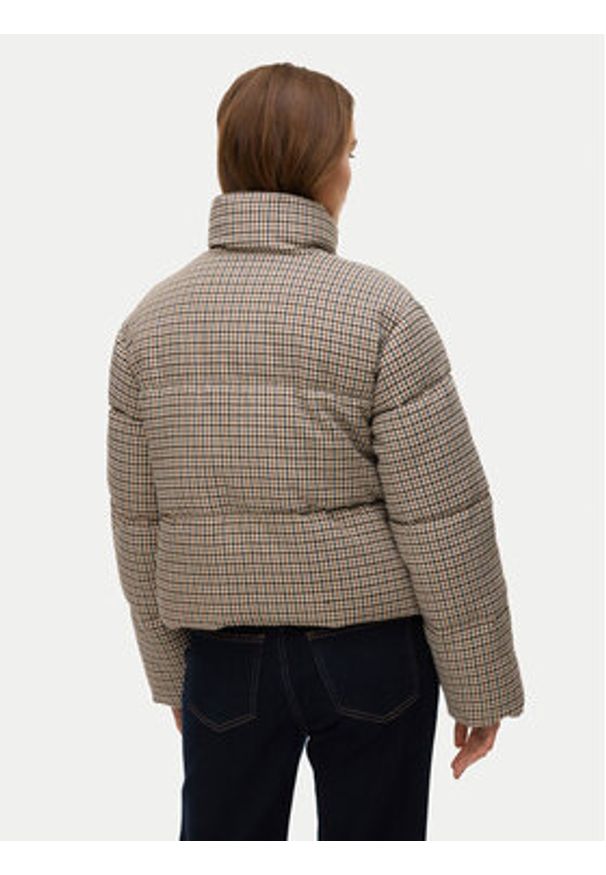 Vero Moda Kurtka zimowa Lyon 10334968 Beżowy Regular Fit. Kolor: beżowy. Materiał: syntetyk. Sezon: zima