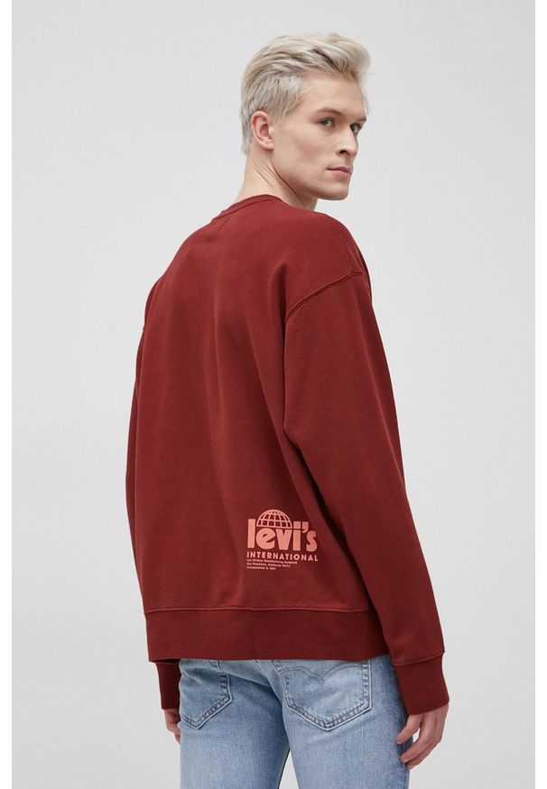 Levi's® - Levi's Bluza męska kolor bordowy gładka. Okazja: na spotkanie biznesowe. Kolor: czerwony. Materiał: dzianina. Wzór: gładki. Styl: biznesowy