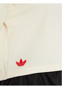 Adidas - adidas T-Shirt Neuclassics JI8512 Beżowy Regular Fit. Kolor: beżowy. Materiał: bawełna, syntetyk