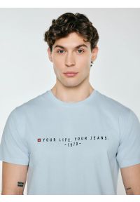 Big-Star - Koszulka męska z nadrukiem niebieska Oliver 400. Okazja: na co dzień. Kolor: niebieski. Materiał: dzianina, jeans. Wzór: nadruk. Styl: casual, klasyczny #4