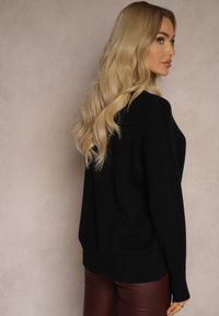 Renee - Czarny Casualowy Sweter z Wiskozą i Modalem ze Ściągaczami Riviti. Okazja: na co dzień. Kolor: czarny. Materiał: wiskoza. Styl: casual #3