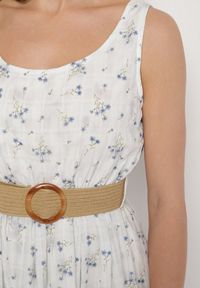 Born2be - Jasnoniebieska Rozkloszowana Sukienka w Kwiaty Ozdobiona Plecionym Paskiem Iffalle. Okazja: na spacer, na co dzień. Kolor: niebieski. Materiał: skóra. Wzór: aplikacja, kwiaty. Typ sukienki: proste. Styl: casual, elegancki #2