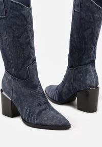 Born2be - Granatowe Botki Kowbojki na Obcasie z Haftem Laora. Kolor: niebieski. Materiał: jeans. Wzór: haft. Obcas: na obcasie. Styl: klasyczny, elegancki, boho. Wysokość obcasa: średni #3