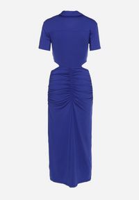 Born2be - Granatowa Sukienka Koszulowa z Wycięciami w Talii i i Marszczeniami Zapinana na Guziki Quvlea. Okazja: na co dzień. Kolor: niebieski. Materiał: wiskoza, jeans. Typ sukienki: koszulowe. Styl: casual #2