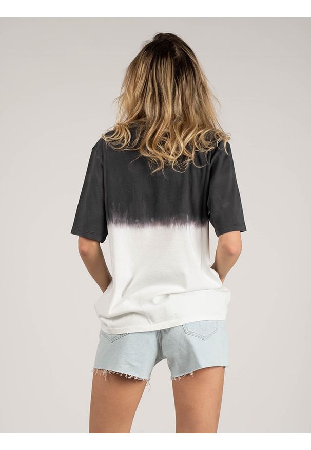 Calvin Klein Szorty | J20J215898 | Light Blue | Kobieta | Niebieski. Okazja: na co dzień. Kolor: niebieski. Materiał: elastan, bawełna. Wzór: aplikacja. Styl: casual