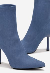 Renee - Niebieskie Botki z Jeansowego Elastycznego Matriału na Szpice Tadiel. Okazja: na co dzień. Kolor: niebieski. Materiał: jeans, materiał. Sezon: jesień, zima. Styl: casual #3