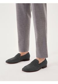 Kazar - Grafitowe zamszowe loafersy na brązowej podeszwie. Zapięcie: bez zapięcia. Kolor: szary. Materiał: zamsz. Sezon: wiosna, lato. Styl: klasyczny #5