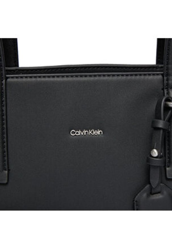 Calvin Klein Torebka Ck Must Shopper Md K60K610736 Czarny. Kolor: czarny. Materiał: skórzane