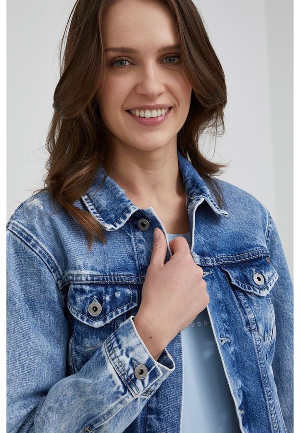 Pepe Jeans kurtka jeansowa Rose damska kolor granatowy przejściowa. Okazja: na co dzień. Kolor: niebieski. Materiał: tkanina, bawełna. Styl: casual
