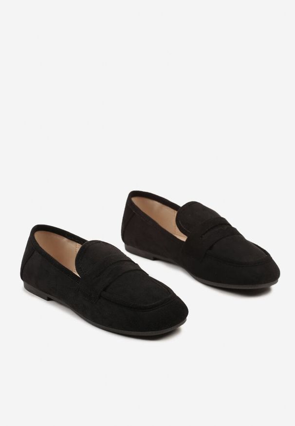 Born2be - Czarne Klasyczne Płaskie Mokasyny Wsuwane z Ozdobnym Paskiem Ianestia. Okazja: na co dzień. Zapięcie: bez zapięcia. Kolor: czarny. Materiał: jeans, jedwab. Styl: klasyczny