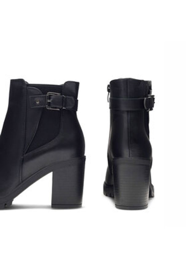 Clara Barson Botki MAGNA HL221125 Czarny. Kolor: czarny. Materiał: skóra