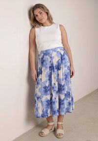 Born2be - Niebieska Rozkloszowana Spódnica z Wiskozy Zdobiona Kwiatowym Wzorem Palereia. Okazja: na co dzień. Kolekcja: plus size. Kolor: niebieski. Materiał: wiskoza. Długość: długie. Wzór: aplikacja, kwiaty. Styl: casual #4