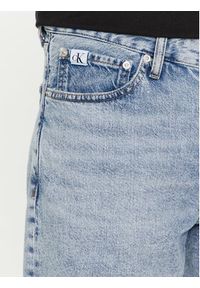 Calvin Klein Jeans Szorty jeansowe J30J324873 Niebieski Regular Fit. Kolor: niebieski. Materiał: bawełna