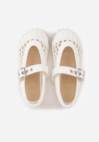 Born2be - Białe Siateczkowe Balerinki w Stylu Mary Jane z Szydełkowym Wzorem Tramlea. Okazja: na co dzień, na uczelnię. Zapięcie: pasek. Kolor: biały. Materiał: jeans. Styl: casual #3