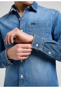Lee - MESKA KOSZULA JEANSOWA LEE LEESURE SHIRT MID BLUE DENIM 112370551. Materiał: denim, jeans #2