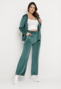 Born2be - Ciemnozielony Welurowy Komplet Dresowy Bluza z Kapturem i Szerokie Spodnie Atiferi. Kolor: zielony. Materiał: welur, dresówka #7