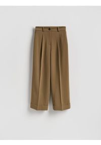 Reserved - Spodnie culotte - oliwkowy. Kolor: oliwkowy. Materiał: tkanina. Wzór: gładki #1