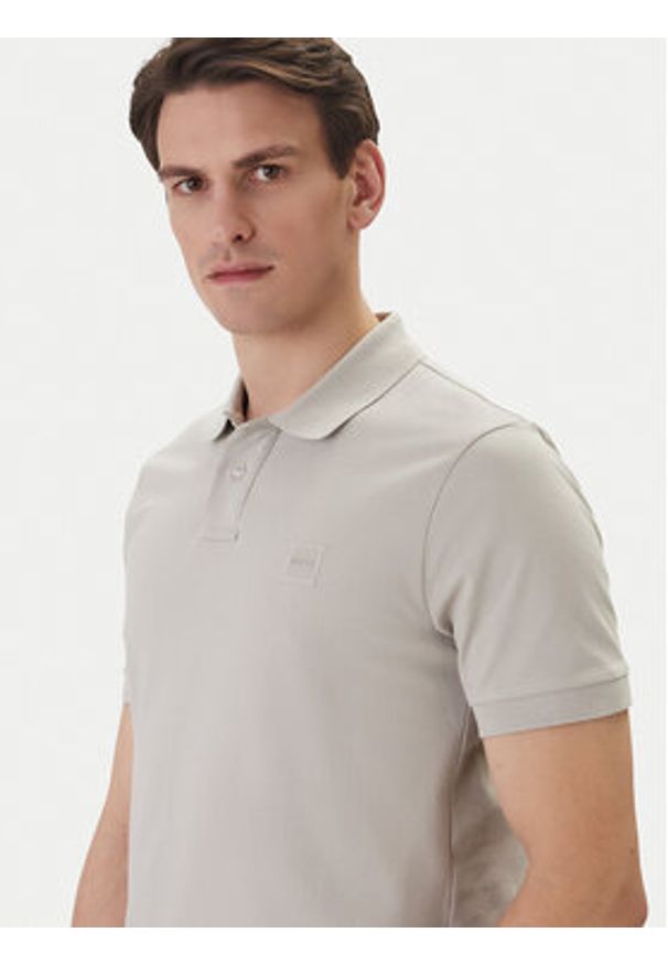 BOSS Polo Passenger 50507803 Beżowy Slim Fit. Typ kołnierza: polo. Kolor: beżowy. Materiał: bawełna