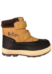 Buty Lee Cooper Jr LCJ-23-01-2059K brązowe. Okazja: na co dzień. Zapięcie: rzepy. Kolor: brązowy. Materiał: futro, syntetyk, guma. Szerokość cholewki: normalna. Sezon: zima. Styl: casual