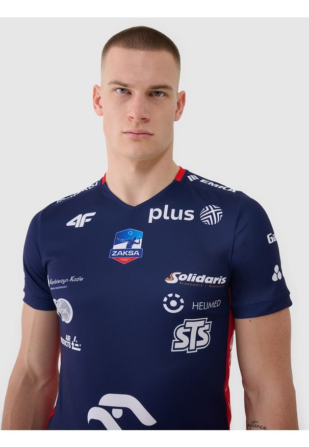 4f - 4F Koszulka meczowa replika wyjazdowa z sezonu 2024/25 męska 4F x Zaksa Kędzierzyn Koźle - multikolor XS. Typ kołnierza: dekolt w serek. Kolor: wielokolorowy. Materiał: dzianina, włókno, syntetyk, materiał. Wzór: gładki, nadruk, ze splotem. Styl: klasyczny, sportowy
