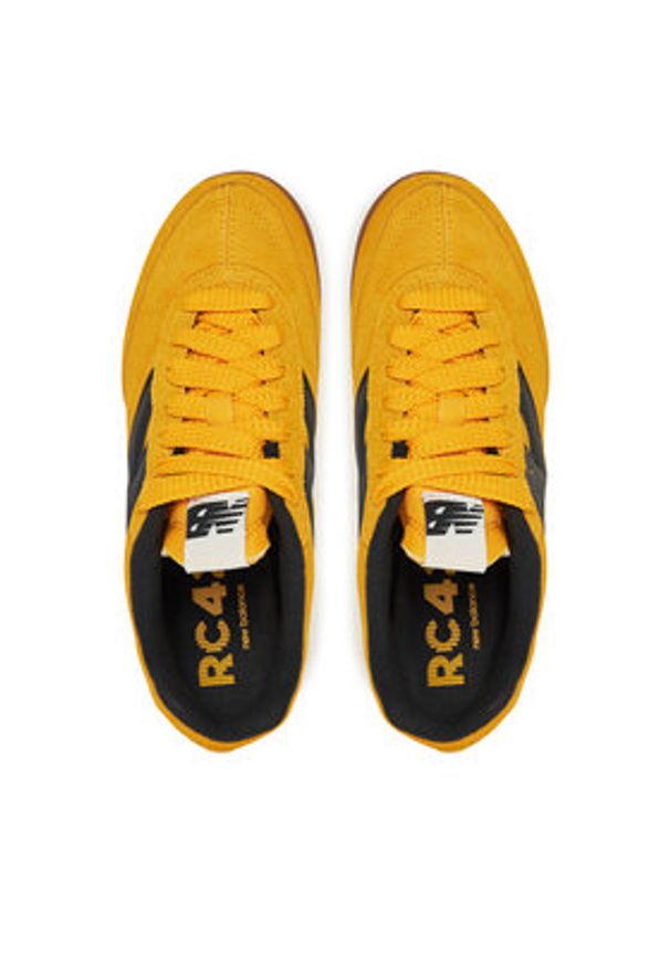 New Balance Sneakersy URC42BC Żółty. Kolor: żółty. Materiał: skóra, zamsz