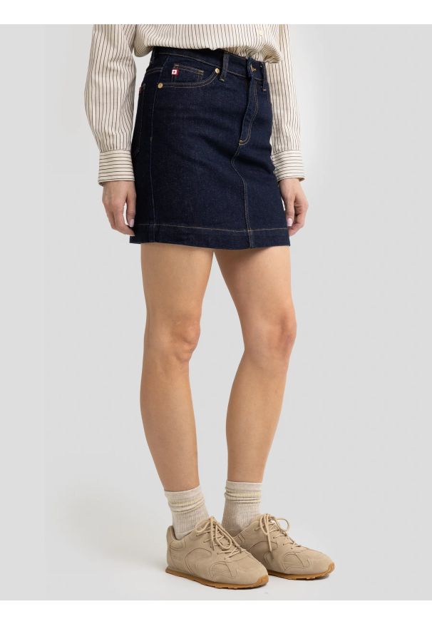 Big-Star - Spódnica damska jeansowa mini granatowa Margaret 657. Stan: podwyższony. Kolor: niebieski. Materiał: jeans. Sezon: lato. Styl: wakacyjny, klasyczny