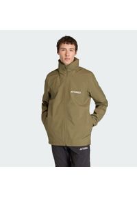 Adidas - Kurtka Multi Essentials 2L Rain. Kolor: beżowy. Technologia: ClimaProof (Adidas). Sport: turystyka piesza #1